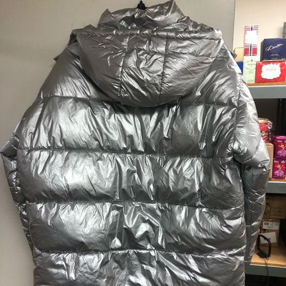 Light Before Dark Metallic Silver Puffer Jacket - Picture 3 of 4